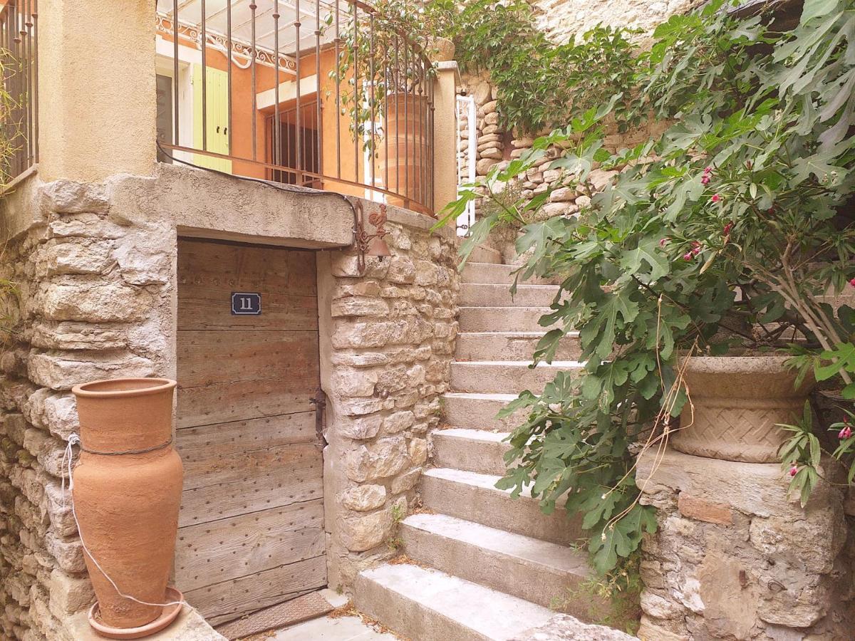 Maison Au Coeur De Fontaine De Vaucluse, Nichee Sur Le Rocher Et Surplombant La Sorgue Εξωτερικό φωτογραφία