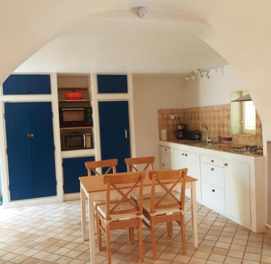 Maison Au Coeur De Fontaine De Vaucluse, Nichee Sur Le Rocher Et Surplombant La Sorgue Εξωτερικό φωτογραφία