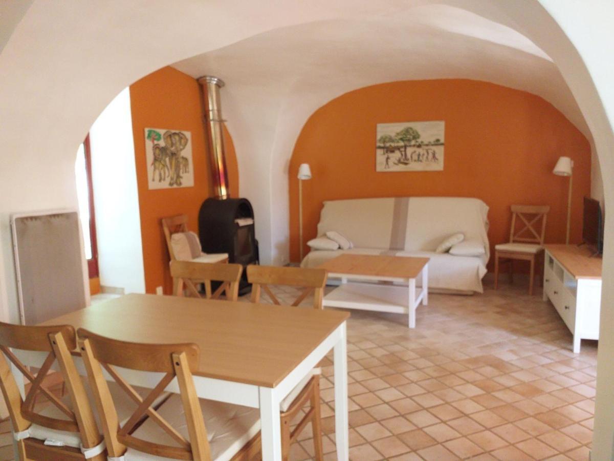 Maison Au Coeur De Fontaine De Vaucluse, Nichee Sur Le Rocher Et Surplombant La Sorgue Εξωτερικό φωτογραφία